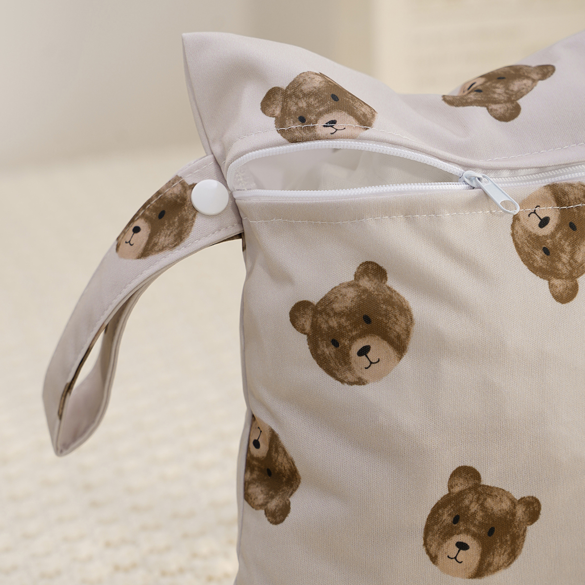 Elinfant Portable Storage Bag  - مراجعة Backpack Diaper Bag وسعره