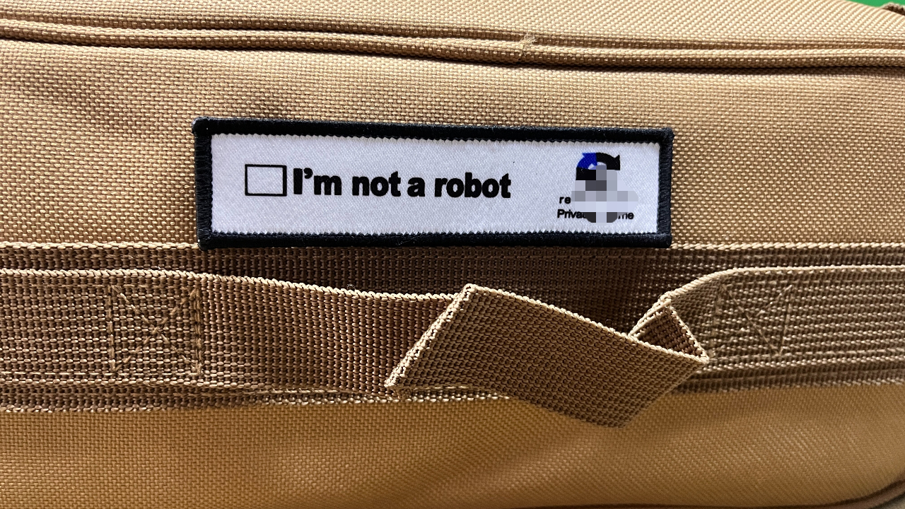 I'm Not A Robot Tactical Patch - مراجعة Urban Backpack Tactical وسعره